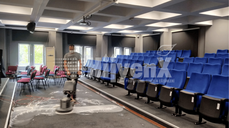 Okul ve Kurs Merkezi Halı Temizliği